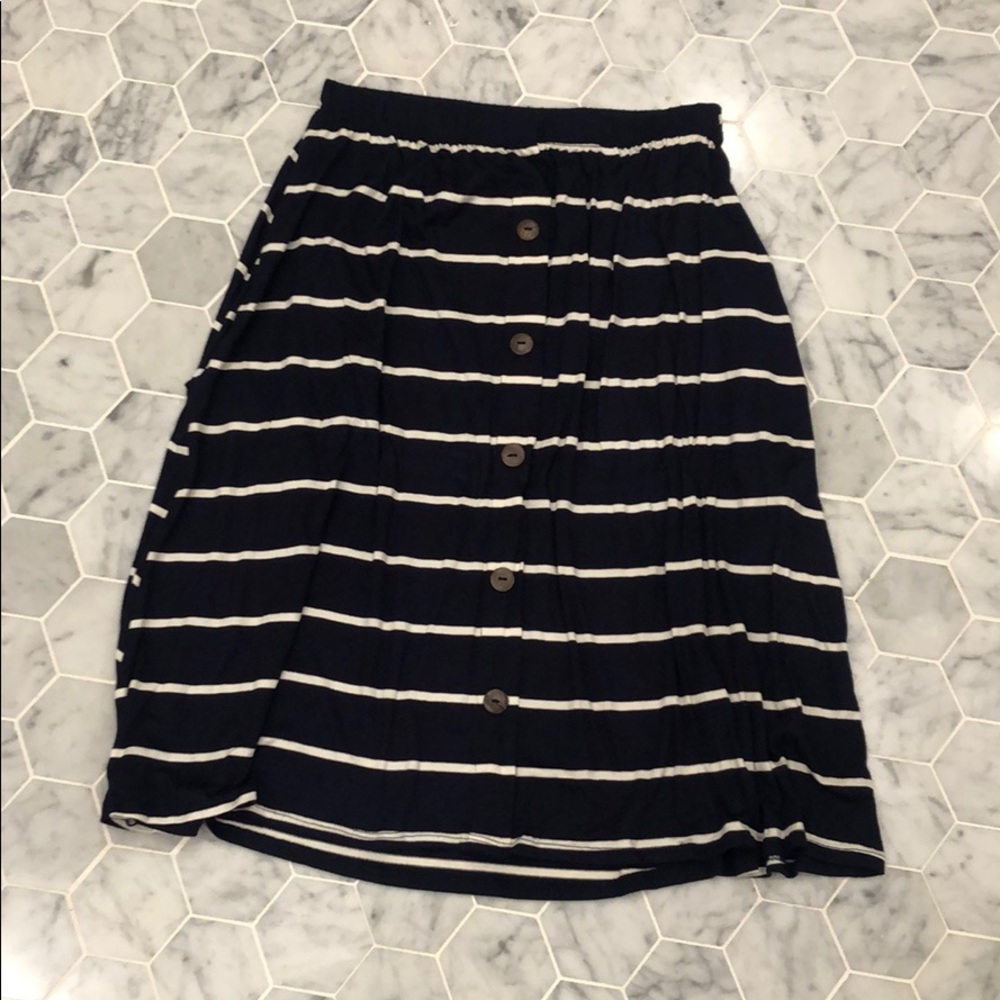 Cents of style size medium skirt